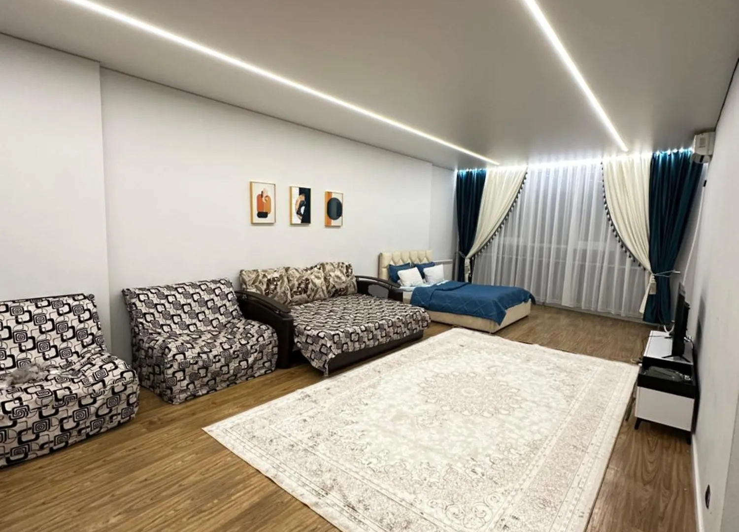 Almaty Towers Apartment